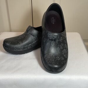 CROCS Black Floral Patterned Clogs